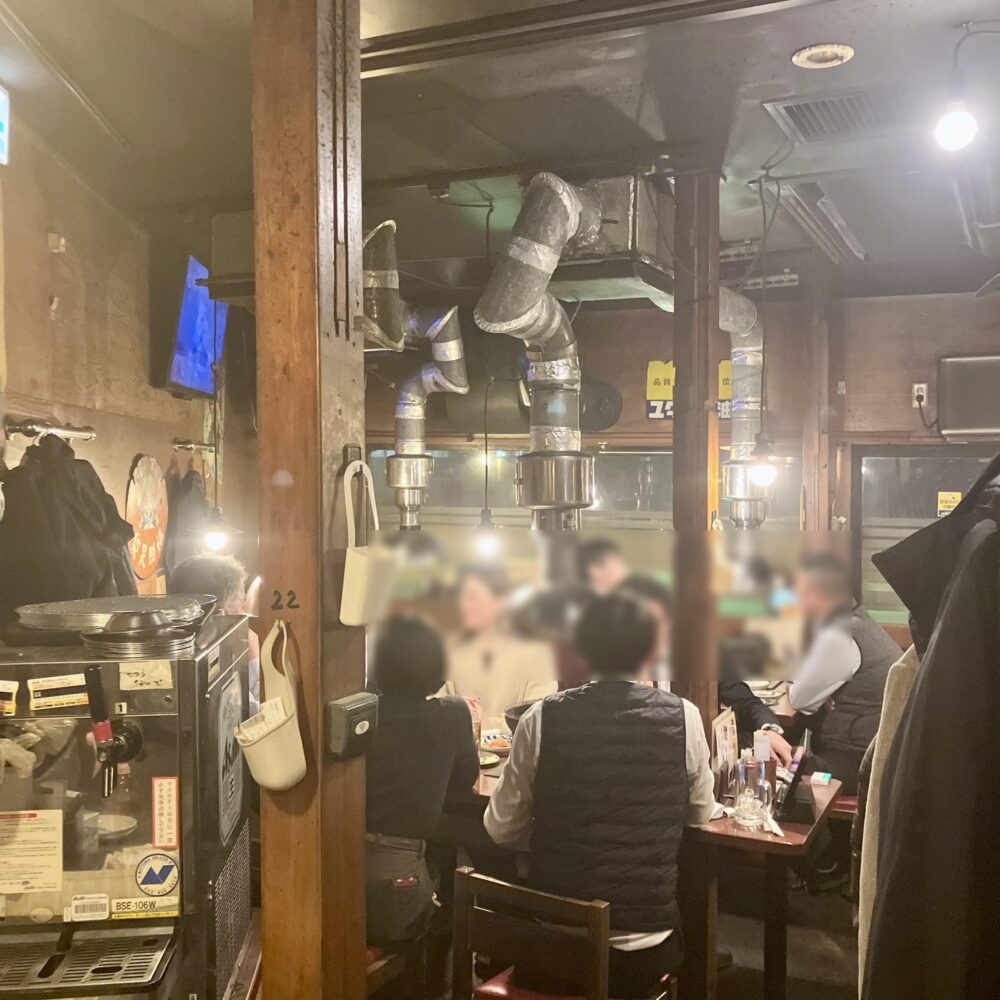 溝ノ口「二の鉄」2Fテーブル席